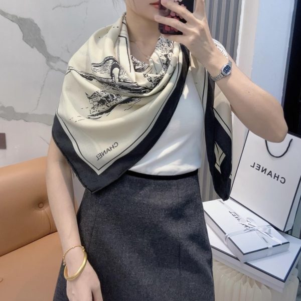 designer,replica,clothing,fake,1:1,lv,luxury,high quality Chanel’s latest velvet scarf features a classic camellia design and an elegant Coco style (THCDL).