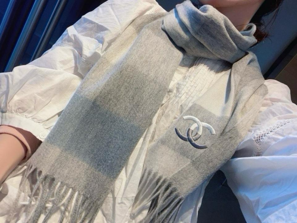 designer,replica,clothing,fake,1:1,lv,luxury,high quality CHANEL 100% Premium Cashmere Water Ripple Pattern Scarf YUC1G designer,replica,clothing,fake,1:1,lv,luxury,high quality CHANEL 100% Premium Cashmere Water Ripple Pattern Scarf YUC1G