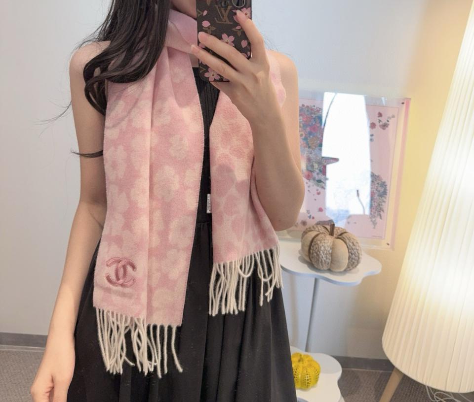 designer,replica,clothing,fake,1:1,lv,luxury,high quality CHANEL 100% Premium Cashmere Water Ripple Pattern Scarf (3T5QR) designer,replica,clothing,fake,1:1,lv,luxury,high quality CHANEL 100% Premium Cashmere Water Ripple Pattern Scarf (3T5QR)