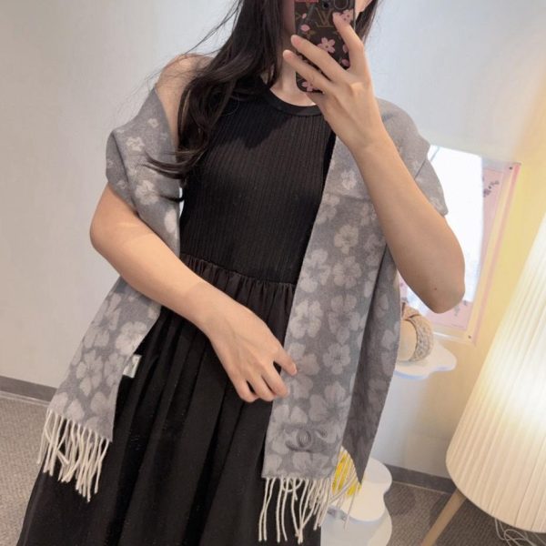 designer,replica,clothing,fake,1:1,lv,luxury,high quality CHANEL 100% Premium Cashmere Water Ripple Pattern Scarf (9DSOL)