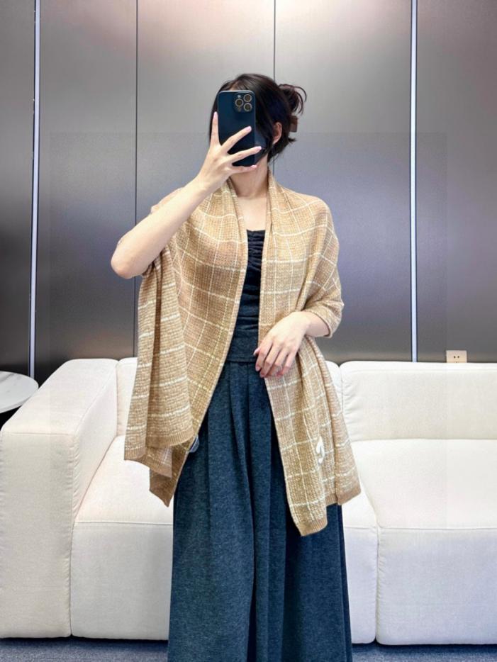 designer,replica,clothing,fake,1:1,lv,luxury,high quality Chanel Double C Shawl: Double-layered, double-sided shimmering gold and silver thread (HT8T5) designer,replica,clothing,fake,1:1,lv,luxury,high quality Chanel Double C Shawl: Double-layered, double-sided shimmering gold and silver thread (HT8T5)
