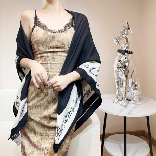 designer,replica,clothing,fake,1:1,lv,luxury,high quality Chanel Fall/Winter New Arrival: 140 Top-Grade Silk & Wool Reversible Shawl (TAC13)
