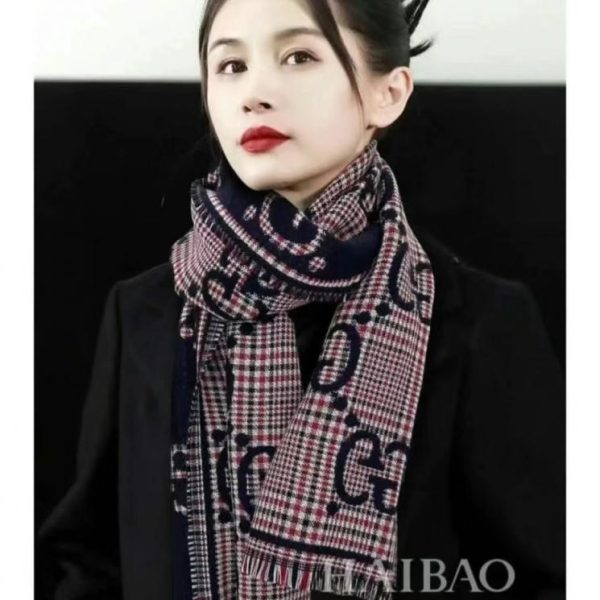 designer,replica,clothing,fake,1:1,lv,luxury,high quality GUCCI Classic Check Reversible Two-Tone Scarf (QZZ6W)