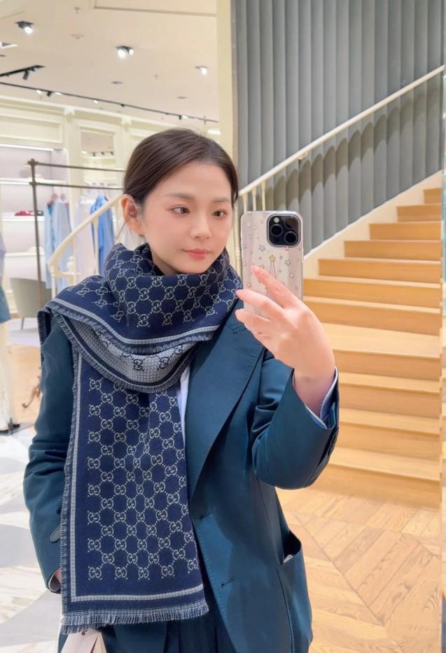 designer,replica,clothing,fake,1:1,lv,luxury,high quality Gucci Small G Reversible Wool Scarf, New Fall/Winter Style (S5VLI) designer,replica,clothing,fake,1:1,lv,luxury,high quality Gucci Small G Reversible Wool Scarf, New Fall/Winter Style (S5VLI)