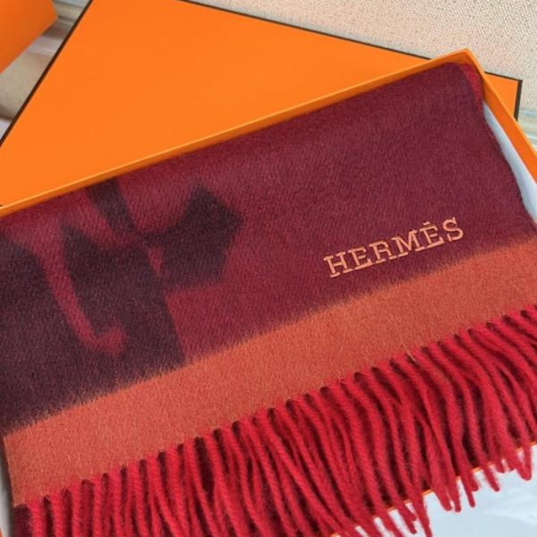 designer,replica,clothing,fake,1:1,lv,luxury,high quality Hermes Equestrian-inspired Jacquard Cashmere Scarf, Small Size (8ZYHB)
