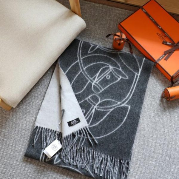 designer,replica,clothing,fake,1:1,lv,luxury,high quality Hermes Double-sided Horsehead Shawl, Thickened Double-sided Jacquard (6WRC9)