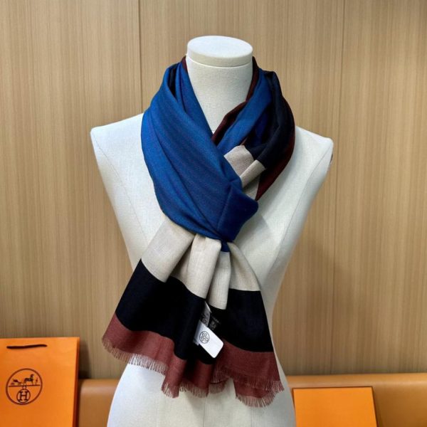 designer,replica,clothing,fake,1:1,lv,luxury,high quality Hermes Reversible Same Color Rectangular Scarf (1RFR8)