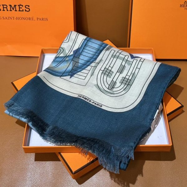 designer,replica,clothing,fake,1:1,lv,luxury,high quality Hermes Velvet Long Scarf, High-End Reversible Tone Color (QAZO1)
