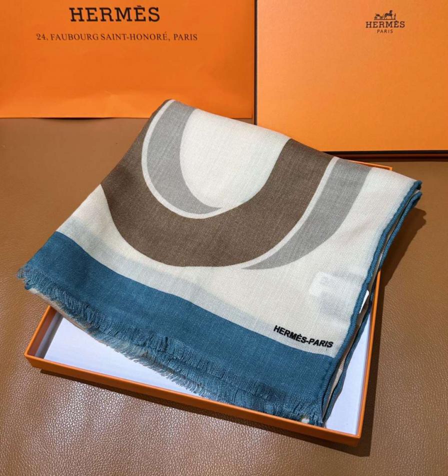 designer,replica,clothing,fake,1:1,lv,luxury,high quality Hermes velvet long scarf, high-end reversible color (89QOJ) designer,replica,clothing,fake,1:1,lv,luxury,high quality Hermes velvet long scarf, high-end reversible color (89QOJ)