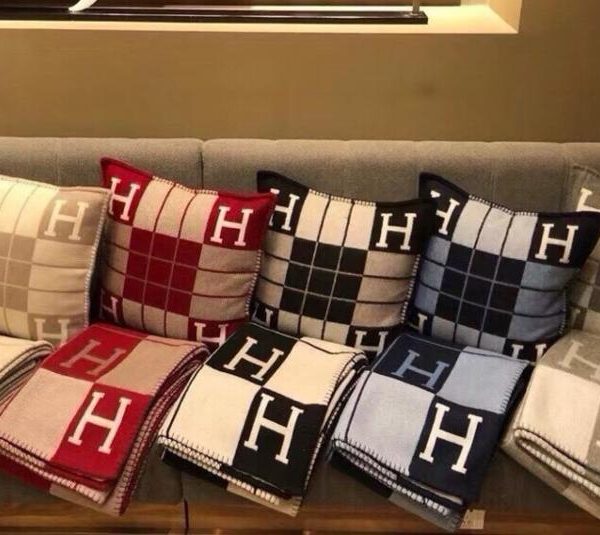 designer,replica,clothing,fake,1:1,lv,luxury,high quality HERMES Premium Cashmere Blanket (ROWAU)