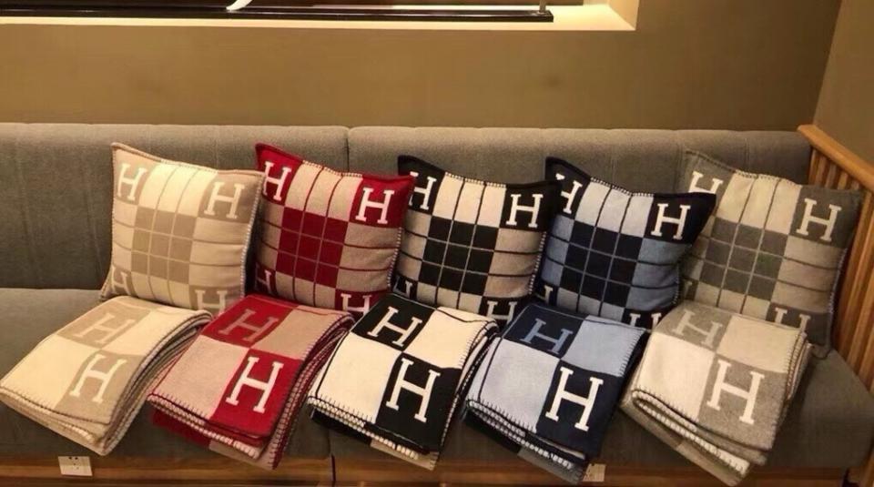 designer,replica,clothing,fake,1:1,lv,luxury,high quality HERMES Premium Cashmere Blanket (ROWAU) designer,replica,clothing,fake,1:1,lv,luxury,high quality HERMES Premium Cashmere Blanket (ROWAU)