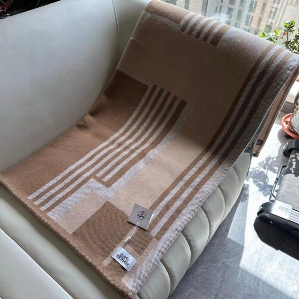 designer,replica,clothing,fake,1:1,lv,luxury,high quality HERMES’ new Ithaque series jacquard wool and cashmere blend blanket (LEG5B)