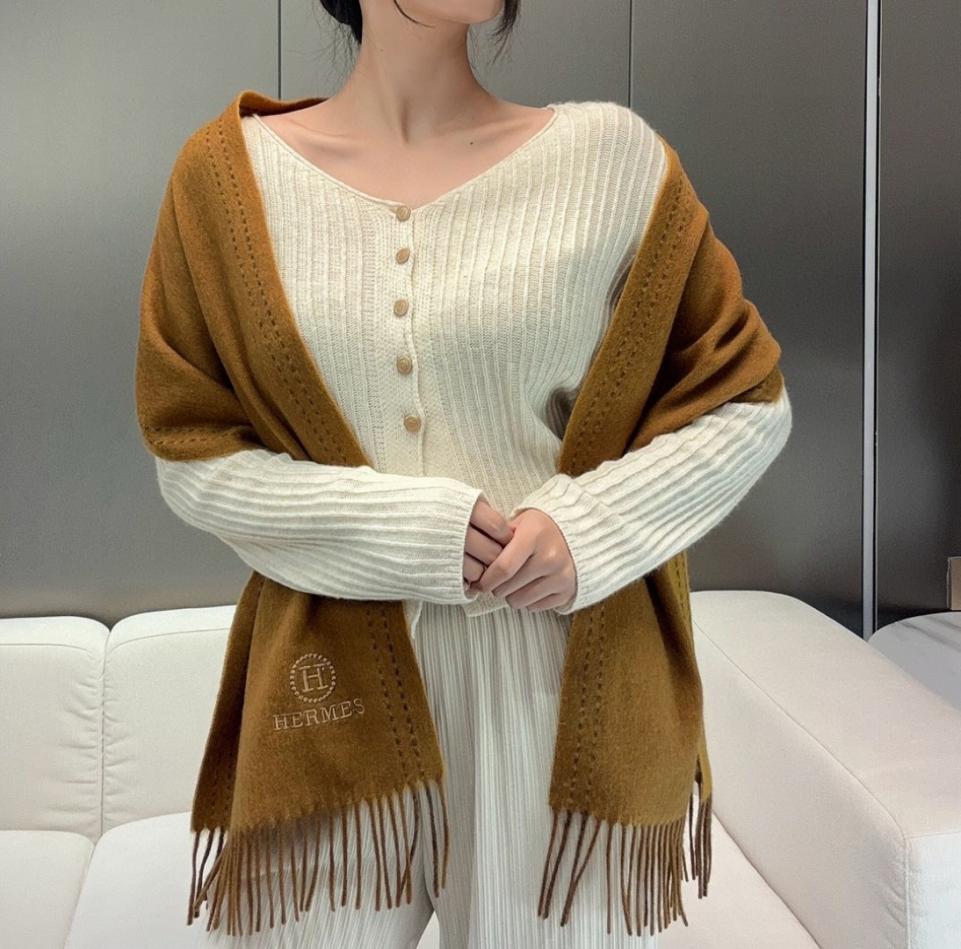 designer,replica,clothing,fake,1:1,lv,luxury,high quality HERMES Paris Fashion Show Business Unisex Double-Sided Cashmere Shawl for Men and Women (0R8XZ) designer,replica,clothing,fake,1:1,lv,luxury,high quality HERMES Paris Fashion Show Business Unisex Double-Sided Cashmere Shawl for Men and Women (0R8XZ)