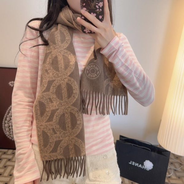 designer,replica,clothing,fake,1:1,lv,luxury,high quality Hermès reversible scarf, 100% lambskin (35GM3)