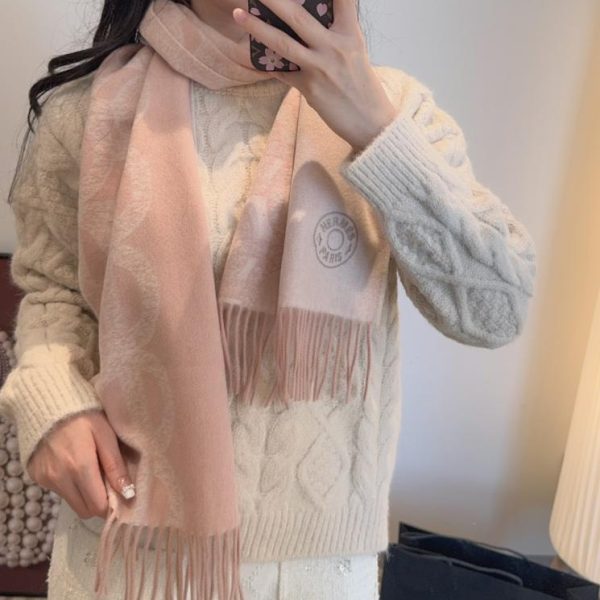 designer,replica,clothing,fake,1:1,lv,luxury,high quality Hermès reversible scarf, 100% lambskin (47OL2)