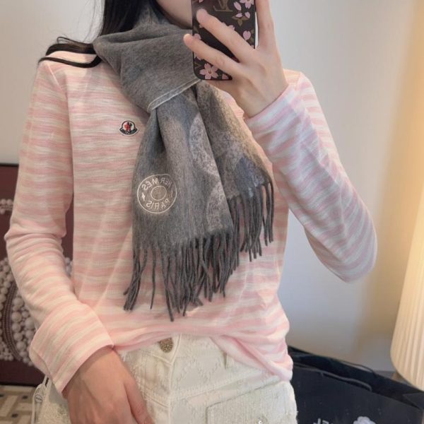 designer,replica,clothing,fake,1:1,lv,luxury,high quality Hermès reversible scarf, 100% lambskin (VANZQ)
