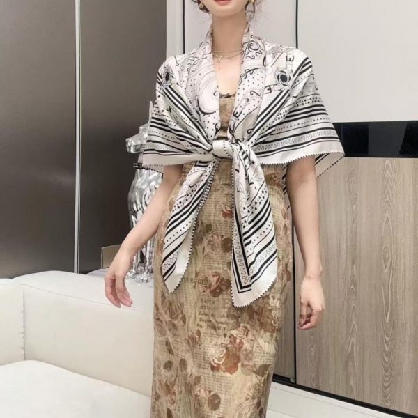 designer,replica,clothing,fake,1:1,lv,luxury,high quality Hermès Amazonian Celebration [Reversible Tone Silk and Wool Square Scarf] Hand-rolled Edge Cashmere and Silk Blend Shawl (0HDH0)