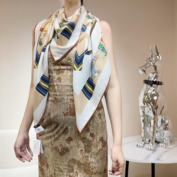 designer,replica,clothing,fake,1:1,lv,luxury,high quality Hermes “Gold Spurs and Horse Overlay” Shawl [140 Top Grade Silk and Wool, Double-sided Same Color] (3CYCD)