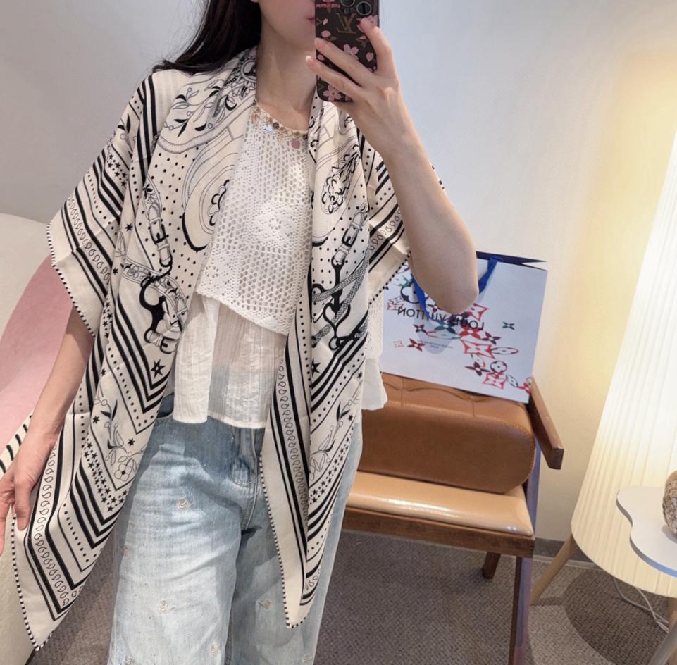 designer,replica,clothing,fake,1:1,lv,luxury,high quality Hermès reversible tonal velvet scarf with “Amazonian Celebration” pattern (KE6EI) designer,replica,clothing,fake,1:1,lv,luxury,high quality Hermès reversible tonal velvet scarf with “Amazonian Celebration” pattern (KE6EI)