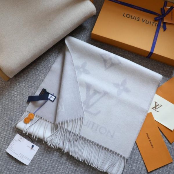 designer,replica,clothing,fake,1:1,lv,luxury,high quality LV original craftsmanship, thick and warm, double-sided overlock edging to prevent fraying scarf (TW237)