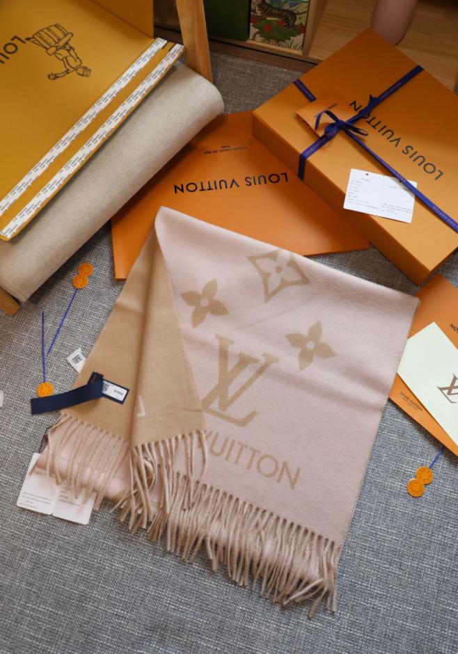 designer,replica,clothing,fake,1:1,lv,luxury,high quality LV original craftsmanship, thick and warm, double-sided overlock edging to prevent fraying scarf (R7EH2) designer,replica,clothing,fake,1:1,lv,luxury,high quality LV original craftsmanship, thick and warm, double-sided overlock edging to prevent fraying scarf (R7EH2)
