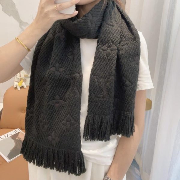 designer,replica,clothing,fake,1:1,lv,luxury,high quality Louis Vuitton Fall/Winter Wool Scarf, Thick and Warm Cashmere Scarf/Shawl (M8TBB)