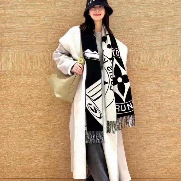 designer,replica,clothing,fake,1:1,lv,luxury,high quality LV Lock and Keys Scarf (NCMNF)