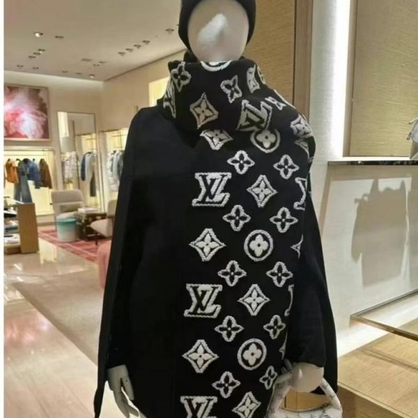 designer,replica,clothing,fake,1:1,lv,luxury,high quality LV 3D scarf (