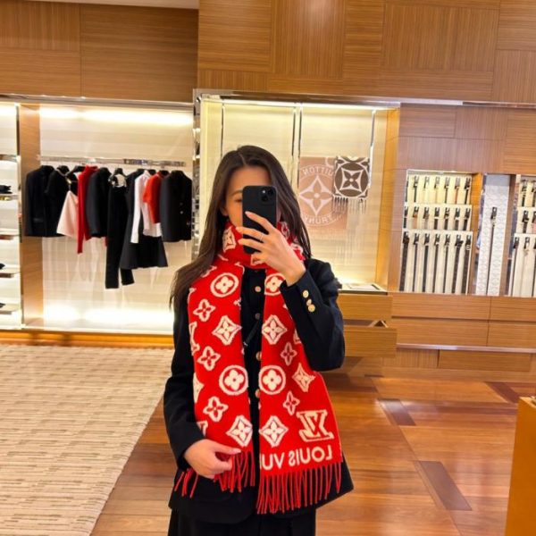 designer,replica,clothing,fake,1:1,lv,luxury,high quality LV 3D scarf (