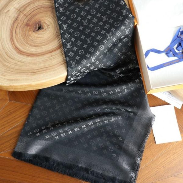 designer,replica,clothing,fake,1:1,lv,luxury,high quality LV small logo silver thread square scarf, three colors (21HZK)