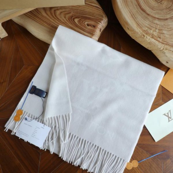designer,replica,clothing,fake,1:1,lv,luxury,high quality LV cashmere scarf (YBGY3)