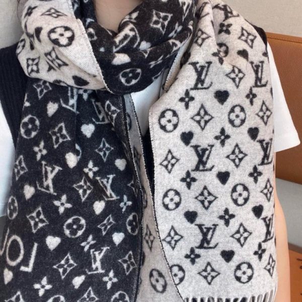 designer,replica,clothing,fake,1:1,lv,luxury,high quality Limited edition cashmere scarf with classic LV logo and full heart design (JLBXR)