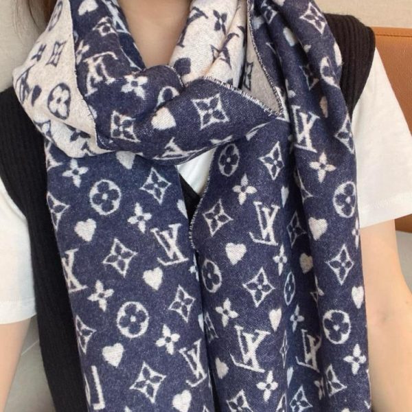 designer,replica,clothing,fake,1:1,lv,luxury,high quality Limited edition LV cashmere scarf with classic small logo and full heart design (SK5QC)