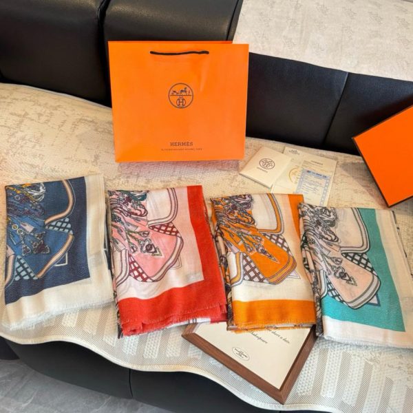 designer,replica,clothing,fake,1:1,lv,luxury,high quality Louis Vuitton silver-thread cashmere long scarf, same style as in boutiques, classic Monogram pattern (28 GOE).