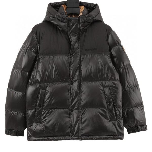 designer,replica,clothing,fake,1:1,lv,luxury,high quality Burberry color-blocked hooded down jacket with logo and lettering. Classic interior lining (4670)