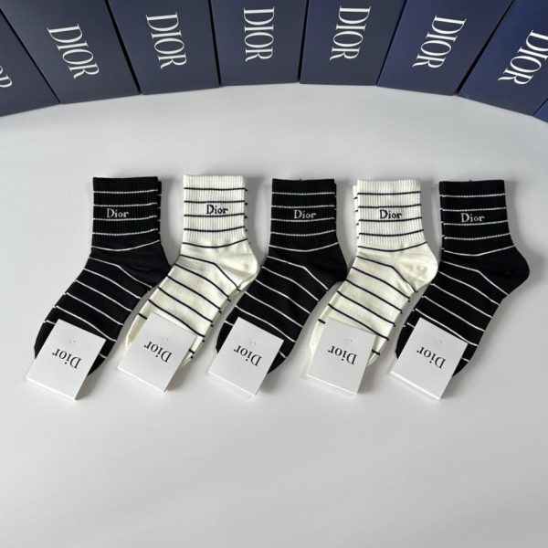 designer,replica,clothing,fake,1:1,lv,luxury,high quality DIOR’s new mid-length socks, five pairs per box (CVC2Y)