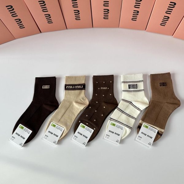 designer,replica,clothing,fake,1:1,lv,luxury,high quality MiuMiu’s new classic mid-calf socks, five pairs per box (KCFZN)