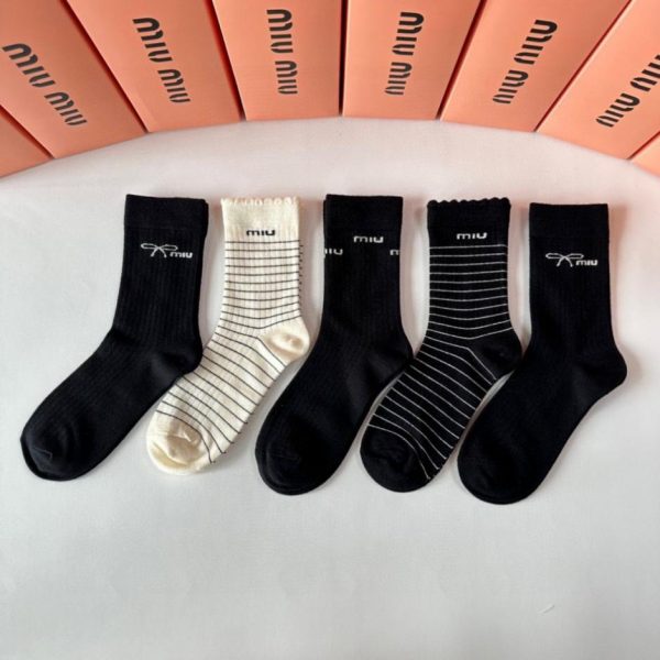 designer,replica,clothing,fake,1:1,lv,luxury,high quality MiuMiu New Cashmere Mid-Length Socks, 5 pairs per box (ADXW0)