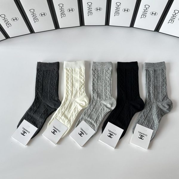 designer,replica,clothing,fake,1:1,lv,luxury,high quality Chanel’s new cashmere mid-length socks, five pairs per box (T38CA)