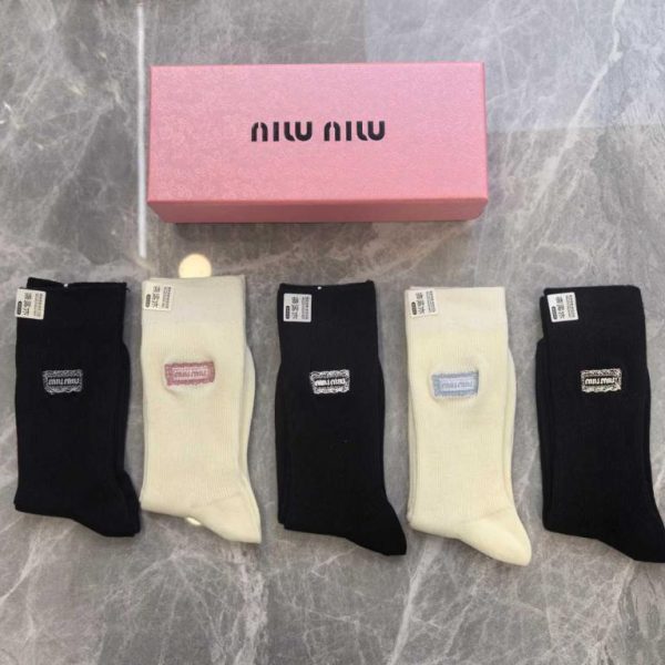 designer,replica,clothing,fake,1:1,lv,luxury,high quality MiuMiu New Cashmere Embroidered Mid-Length Socks, 5 pairs per box (OU943)