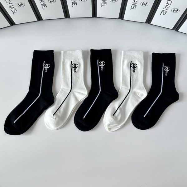 designer,replica,clothing,fake,1:1,lv,luxury,high quality Chanel’s new embroidered midi socks, five pairs per box (1XY3Y)