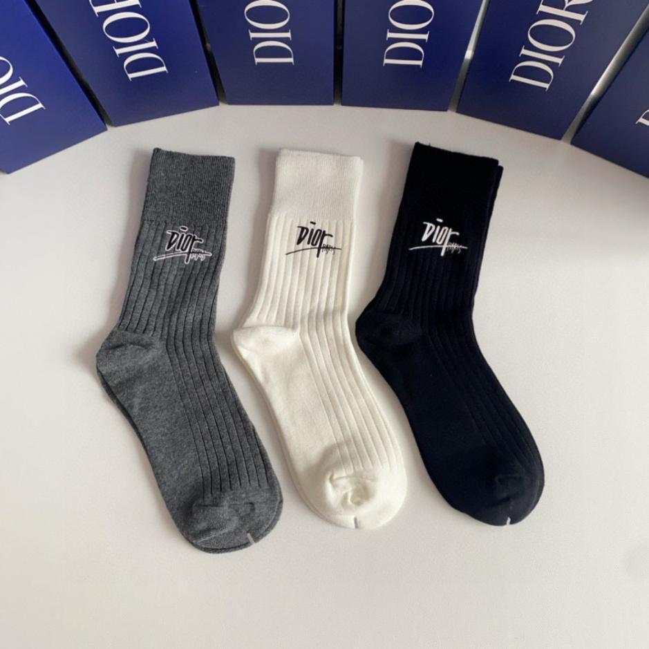 designer,replica,clothing,fake,1:1,lv,luxury,high quality DIOR’s new classic mid-length embellished socks, three pairs per box (N4BWL) designer,replica,clothing,fake,1:1,lv,luxury,high quality DIOR’s new classic mid-length embellished socks, three pairs per box (N4BWL)