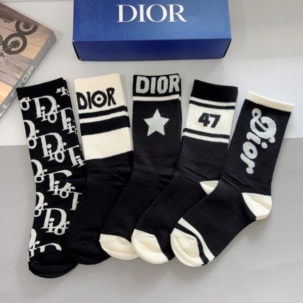designer,replica,clothing,fake,1:1,lv,luxury,high quality (5 pairs per box) Dior’s new letter-print ribbed knee-high socks! Same letter design as in boutiques (FDUFI)