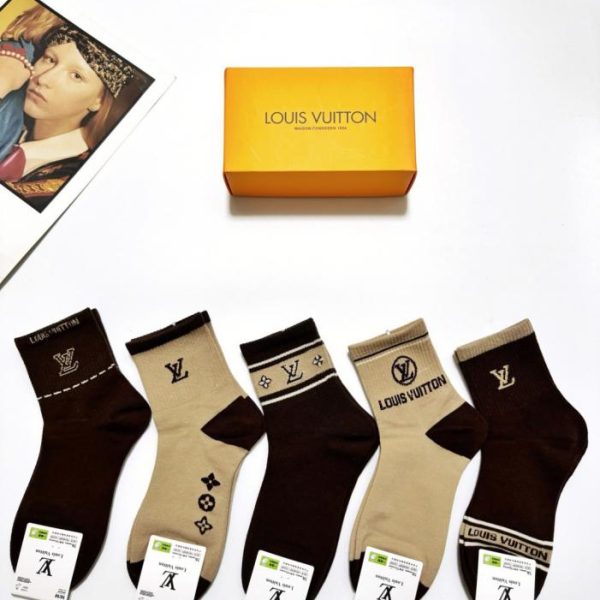 designer,replica,clothing,fake,1:1,lv,luxury,high quality [5 pairs per box] Louis Vuitton classic logo cotton mid-calf socks (S973B)