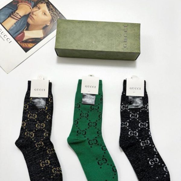 designer,replica,clothing,fake,1:1,lv,luxury,high quality 【3 pairs per box】GUCCI Gold and Silver Thread Mid-Calf Socks, Double Needle, Blended Gold and Silver Thread Material (W7HUQ)