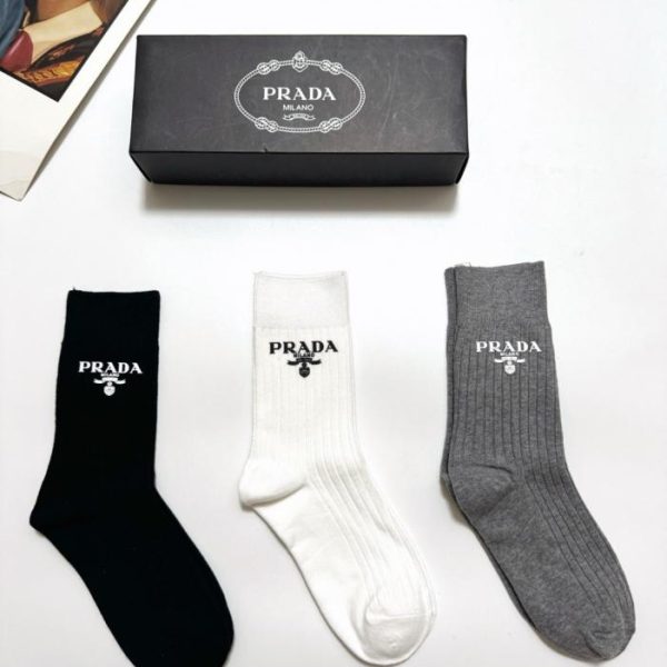 designer,replica,clothing,fake,1:1,lv,luxury,high quality [3 pairs per box] Prada classic logo cotton mid-calf socks (X414I)