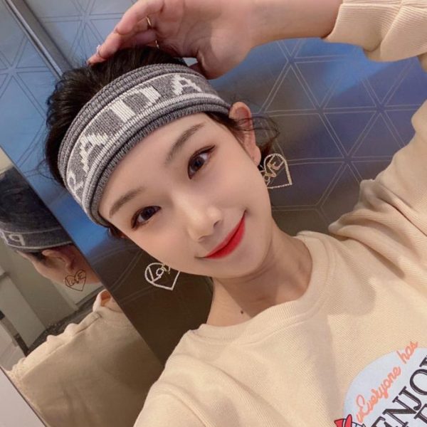 designer,replica,clothing,fake,1:1,lv,luxury,high quality Authentic PRADA headbands from the official website, including fitness headbands and styling headbands (B7NLL).