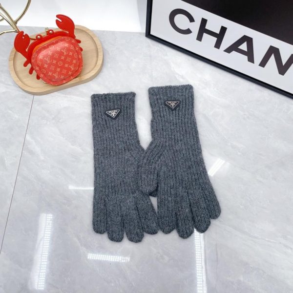 designer,replica,clothing,fake,1:1,lv,luxury,high quality Prada’s new wool gloves (EOZFR)