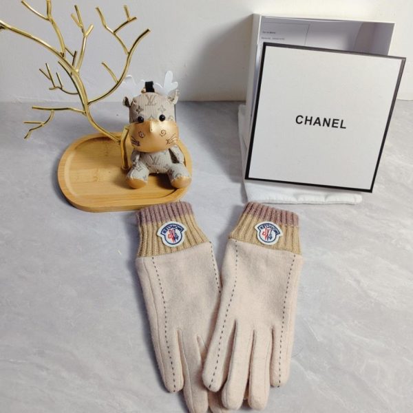 designer,replica,clothing,fake,1:1,lv,luxury,high quality New MONCLER wool gloves (3RN5K) – Available at department stores