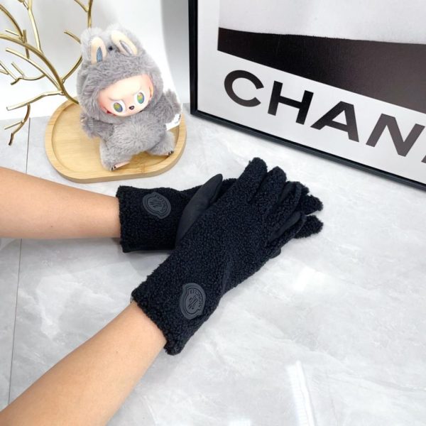 designer,replica,clothing,fake,1:1,lv,luxury,high quality New MONCLER wool gloves (KBRIW) – A new arrival from the official store.
